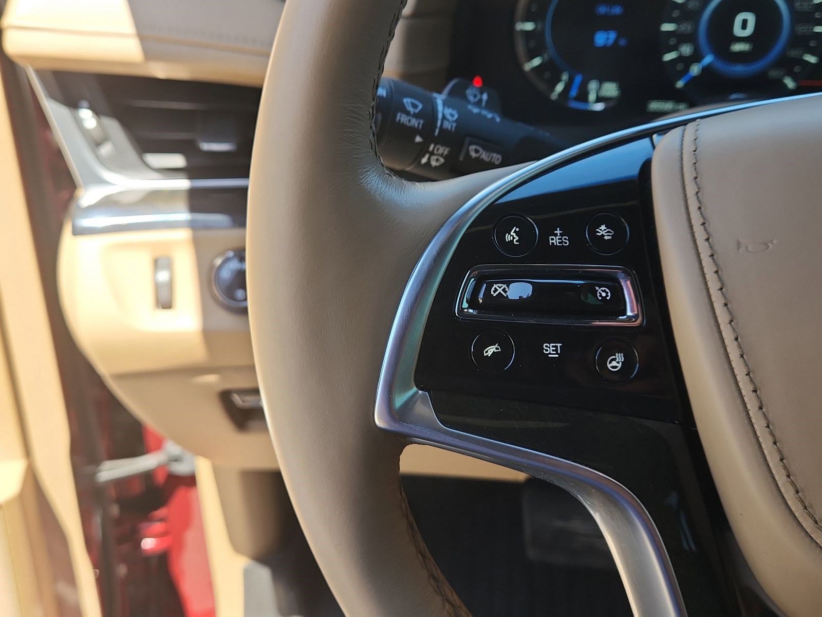 Used 2019 Cadillac Escalade Platinum AWD/4WD image 21