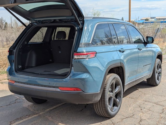 New 2026 Jeep Grand Cherokee Limited w/ Limited Altitude Package video 2