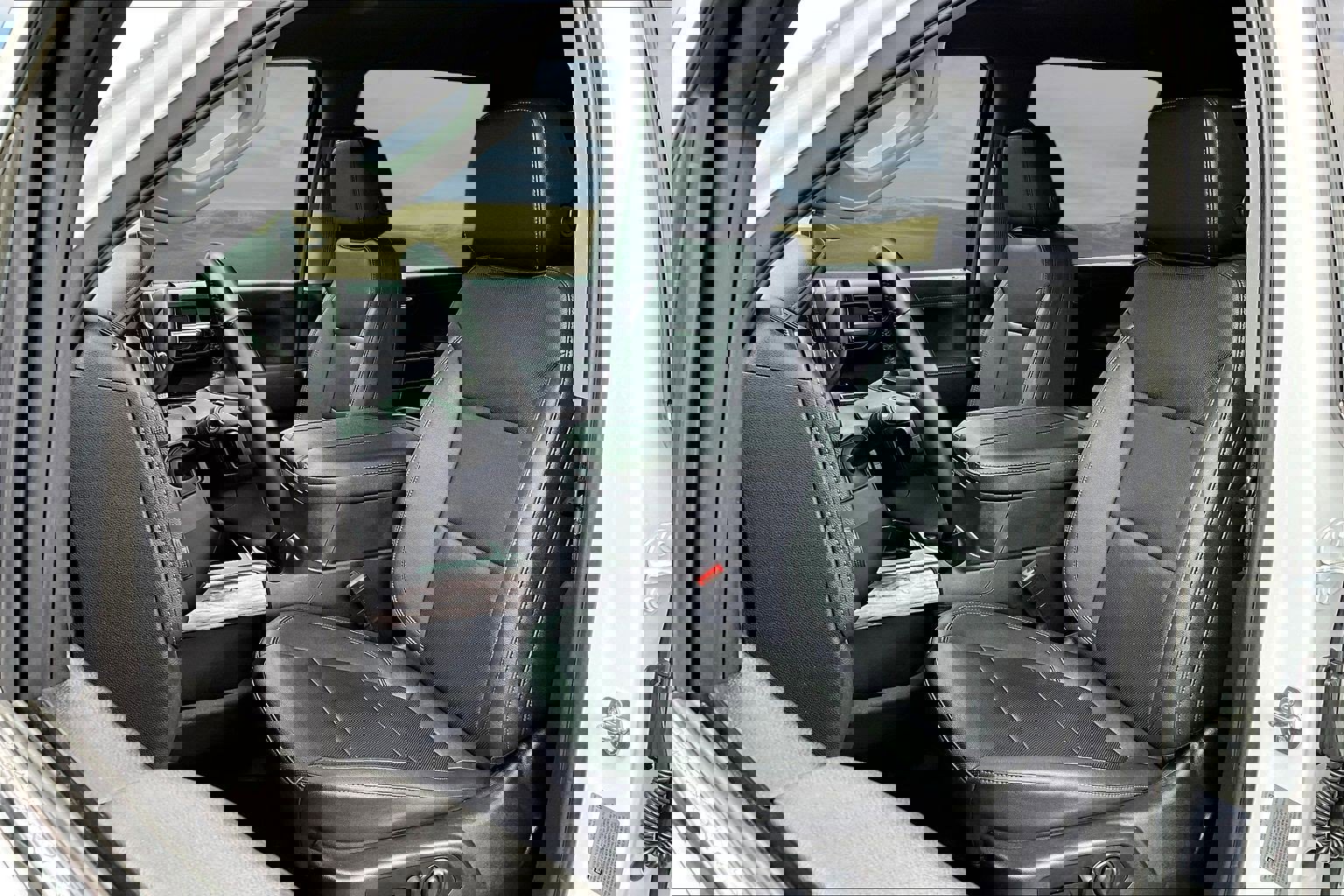 Used 2023 Chevrolet Silverado 2500 LTZ w/ LTZ Plus Package image 14