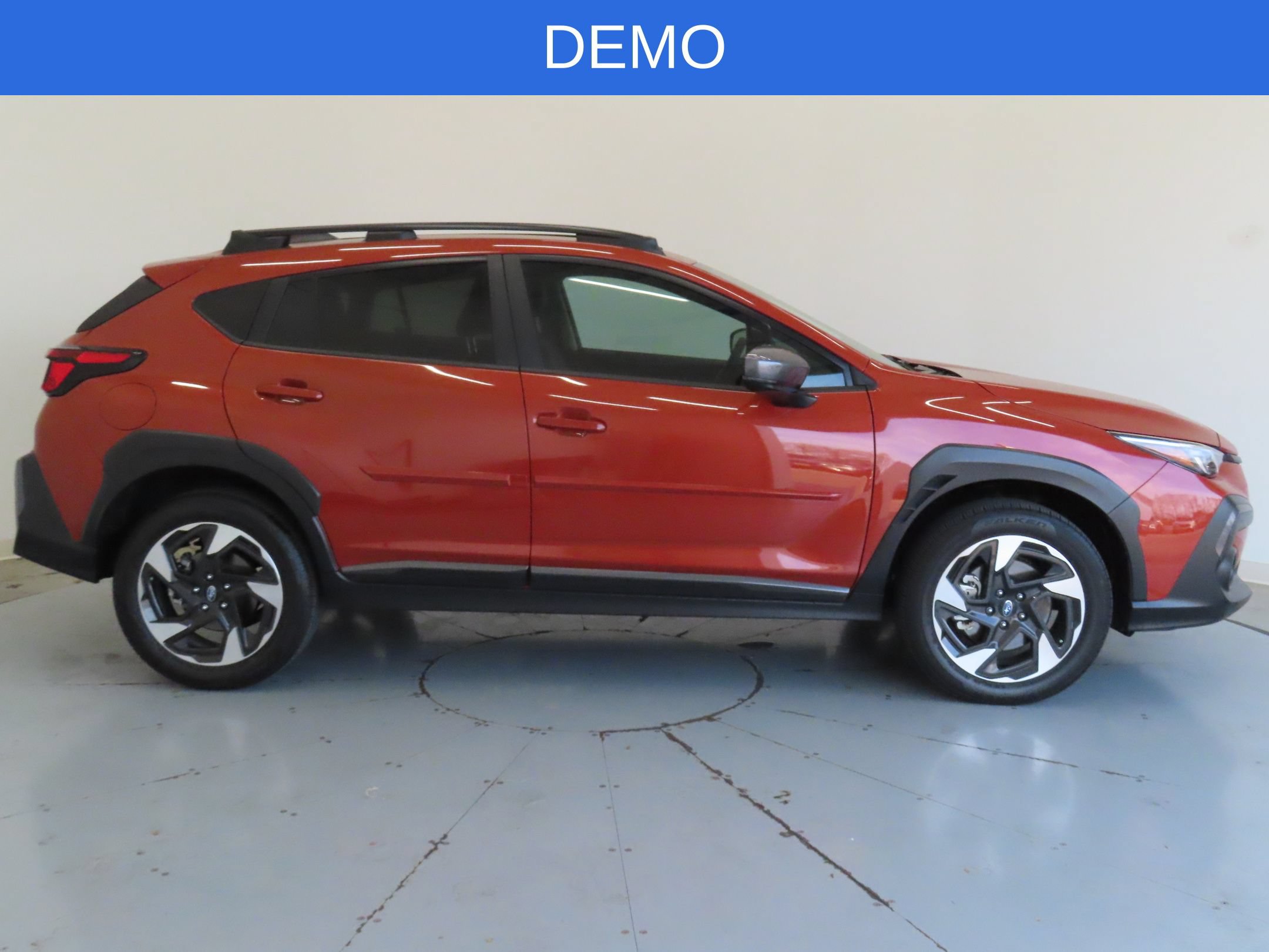 Used 2025 Subaru Crosstrek 2.5i Limited w/ Crosstrek Mirror Package AWD/4WD image 2