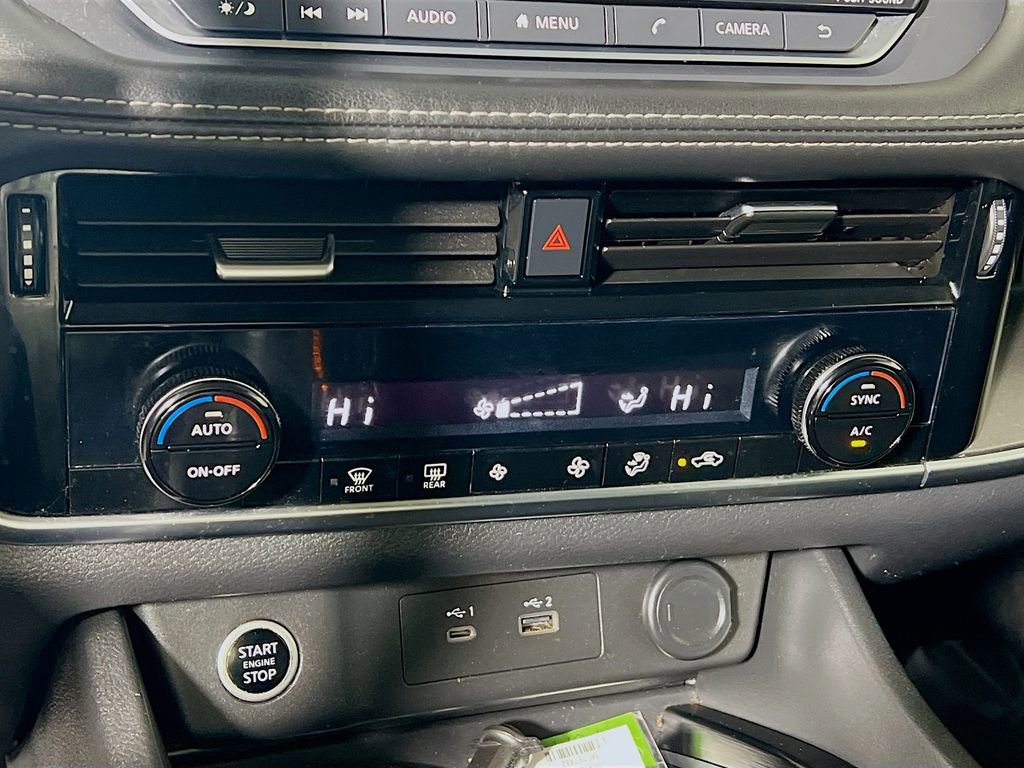 Used 2021 Nissan Rogue SV image 14