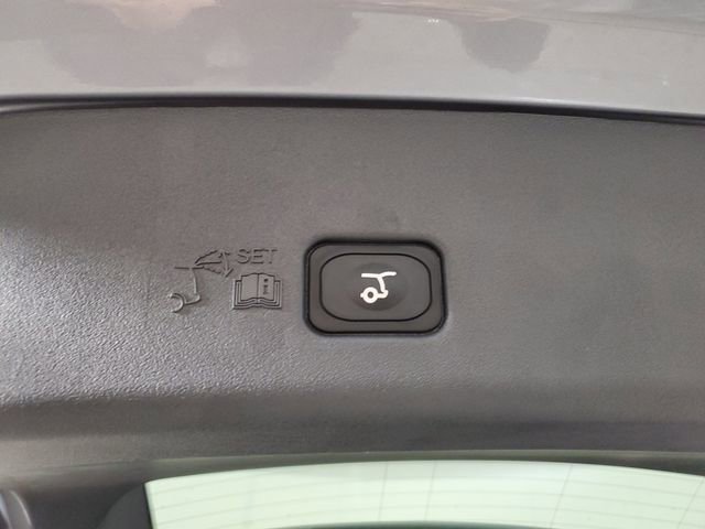 Used 2024 Lincoln Nautilus Premier w/ Jet Appearance Package image 7