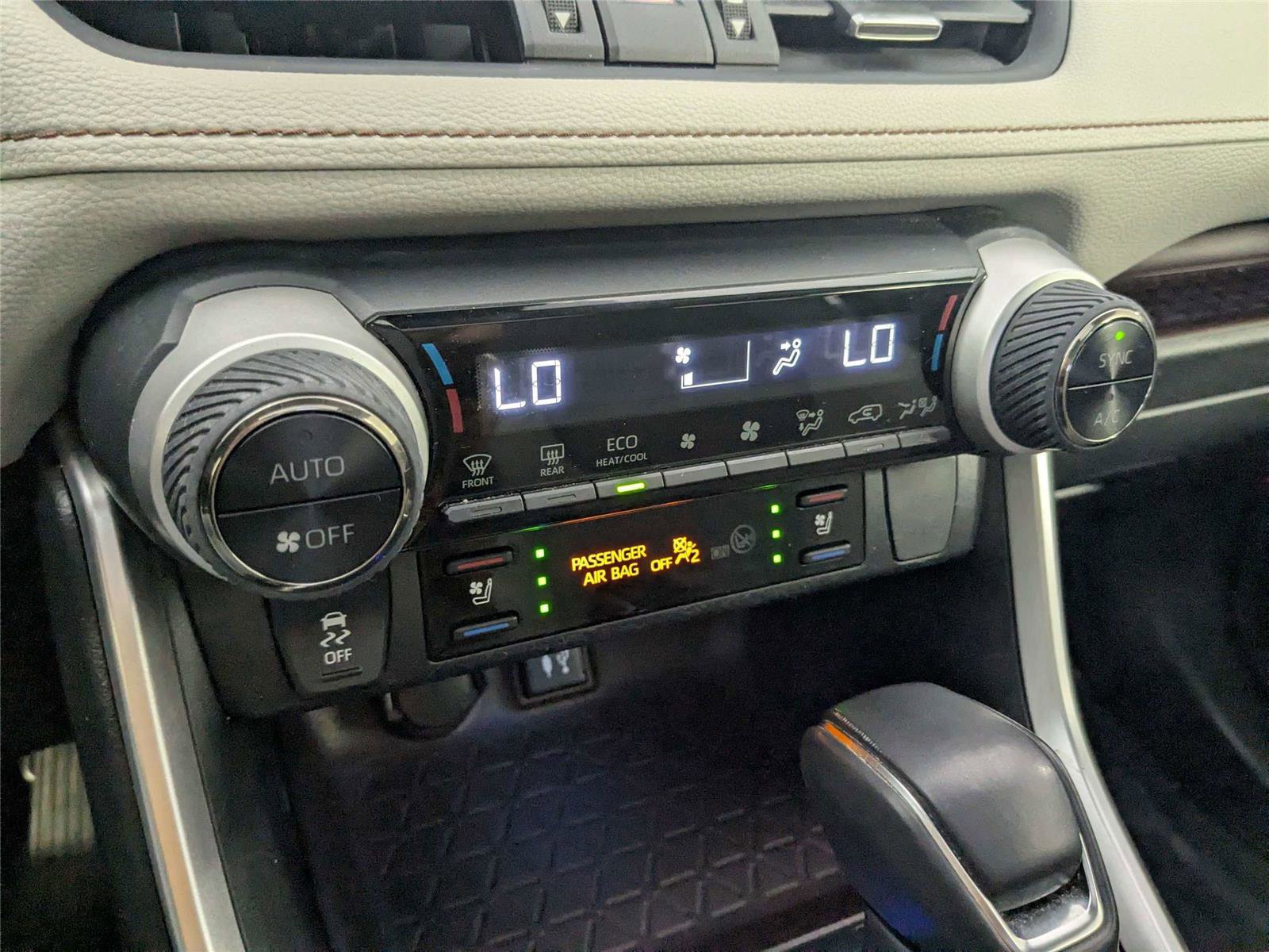 Used 2019 Toyota RAV4 Limited w/ Cold Weather Package image 31