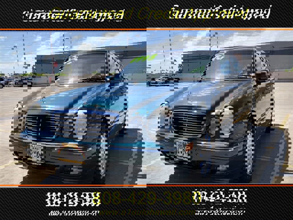 Used 2000 Mercedes-Benz E 320 Sedan image 1