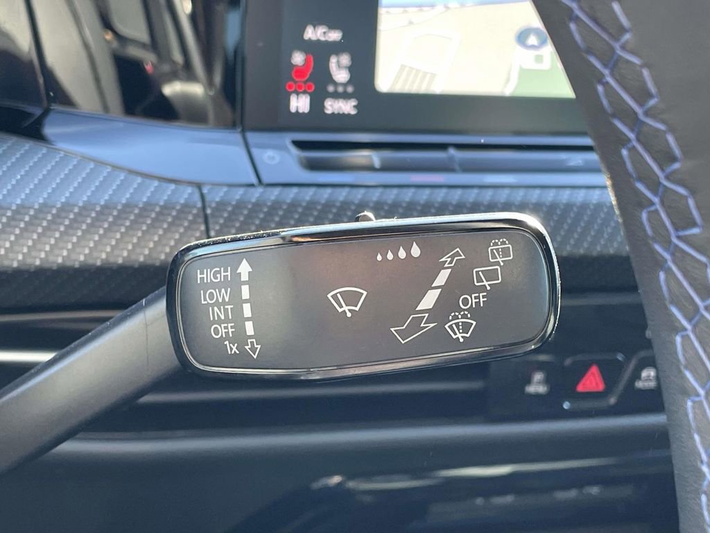 Used 2024 Volkswagen Golf R image 13