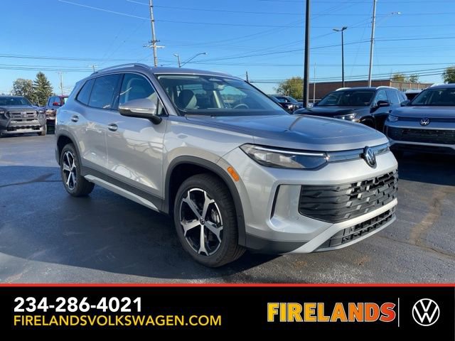 New 2025 Volkswagen Tiguan SE image 8