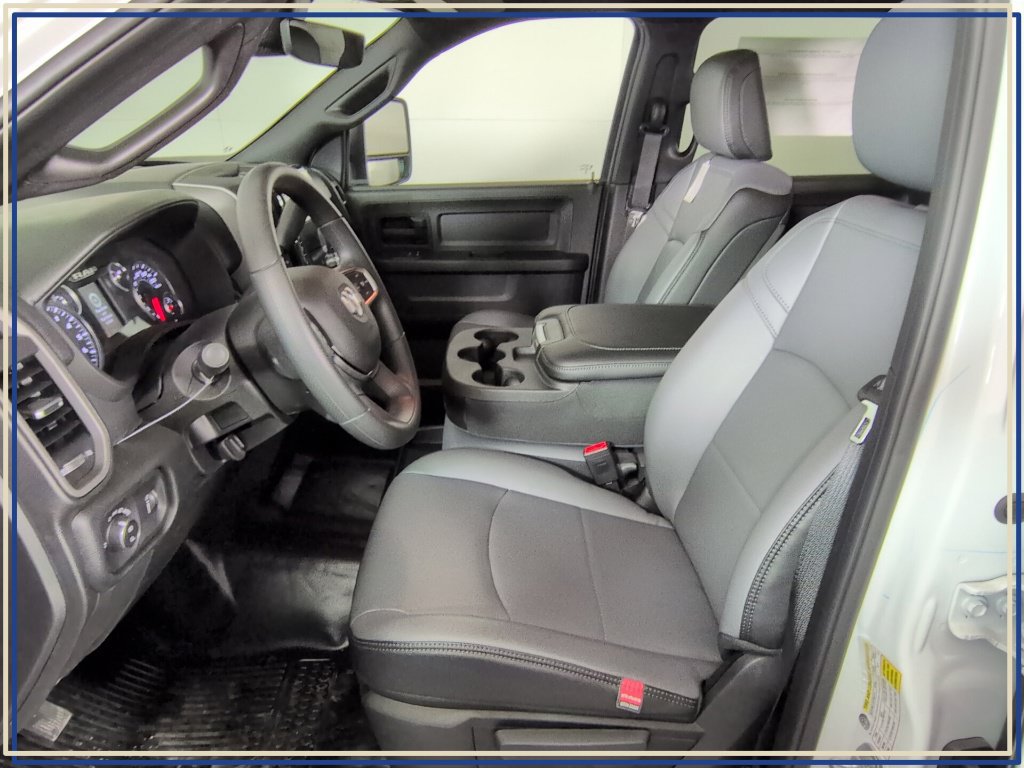 New 2026 RAM 2500 Tradesman AWD/4WD image 12