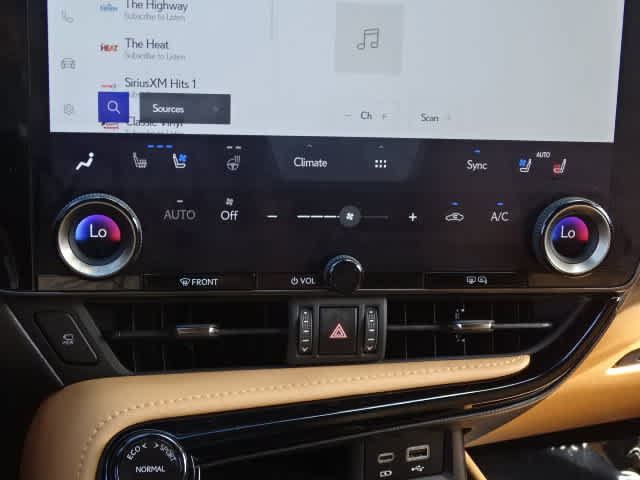 Used 2025 Lexus NX 350h AWD w/ Accessory Package (Z2) image 30