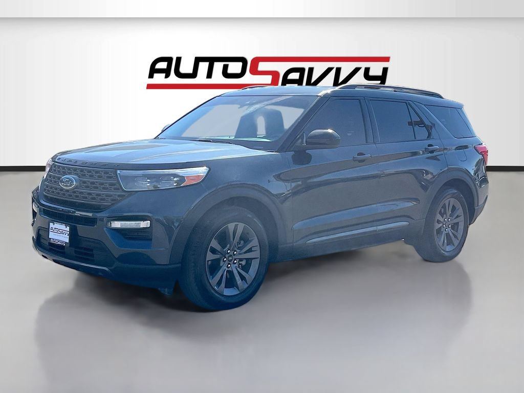 Used 2023 Ford Explorer XLT w/ Equipment Group 202A RWD image 3