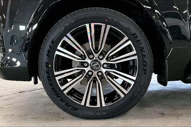 New 2026 Lexus LX 700h Luxury image 12