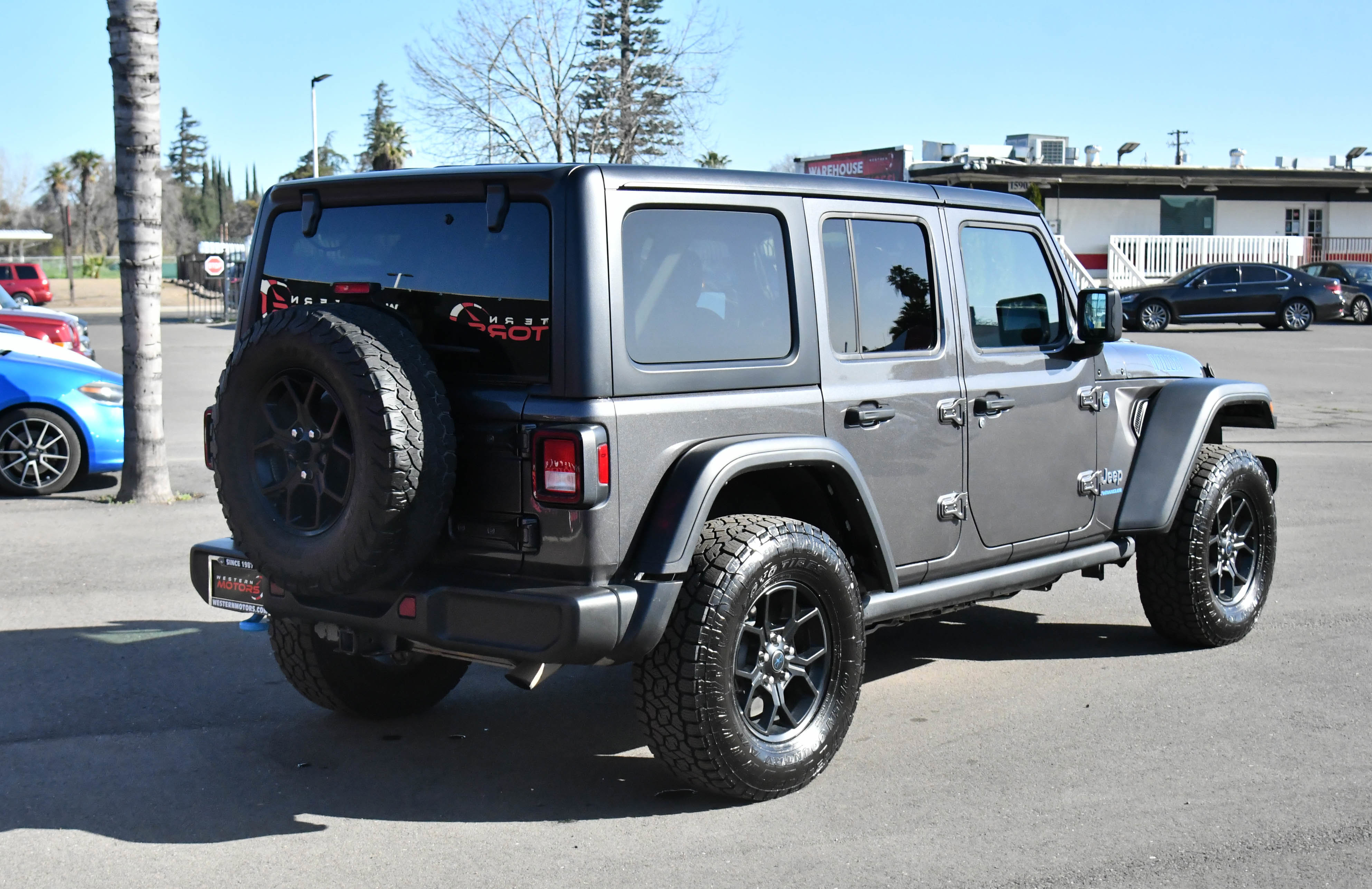 Used 2024 Jeep Wrangler Willys image 8