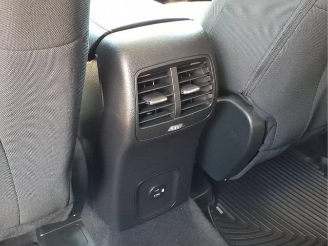 Certified 2022 Ford Escape SE w/ Cold Weather Package AWD/4WD image 12