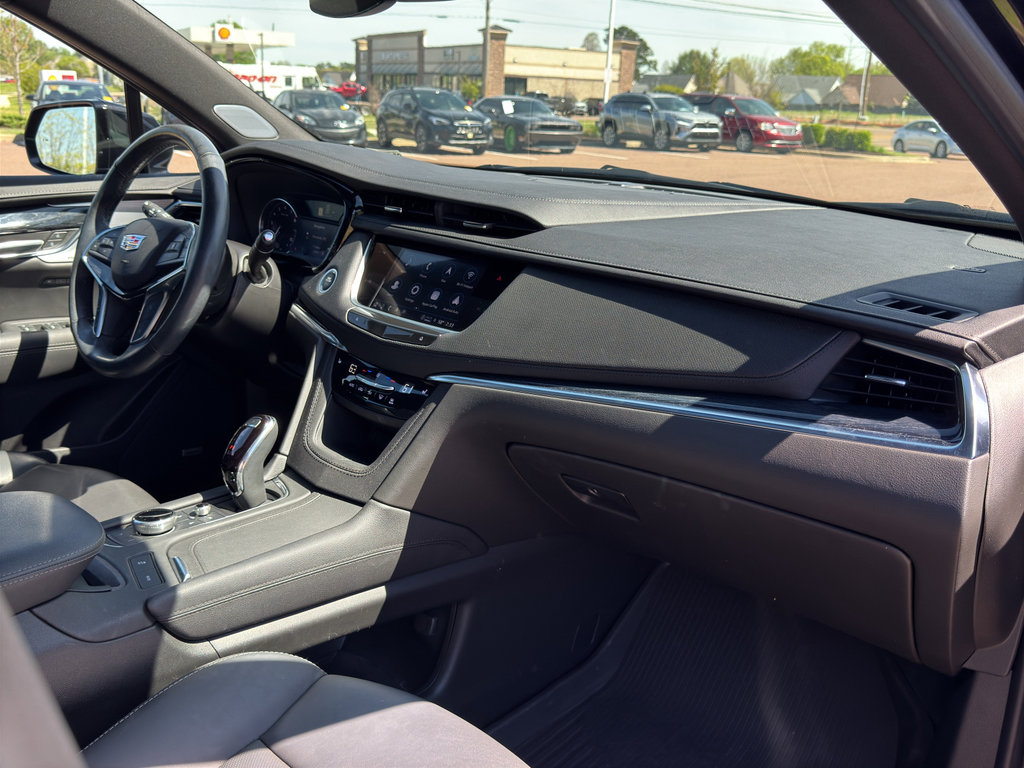 Used 2023 Cadillac XT5 Premium Luxury w/ LPO, Floor Liner Package image 19