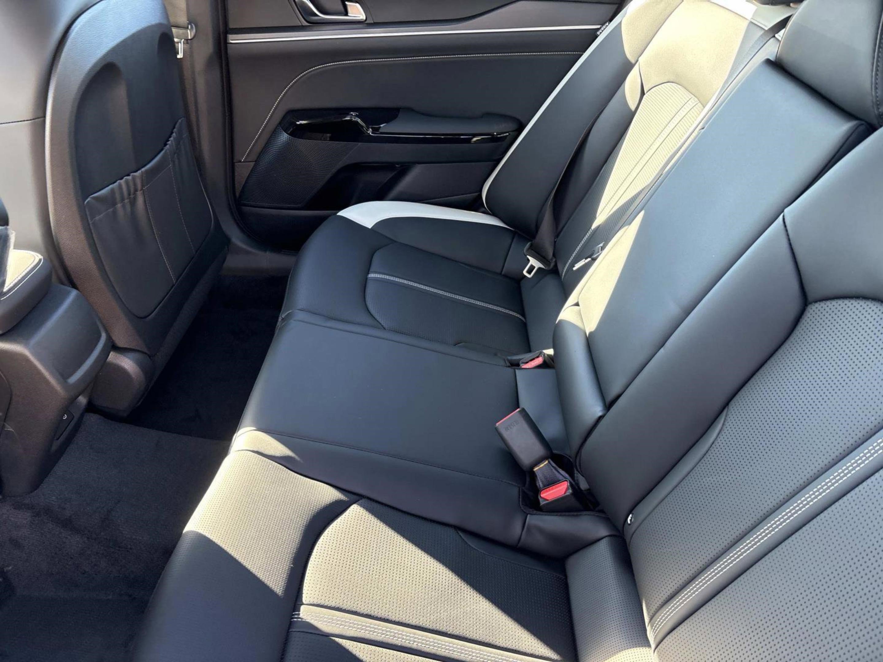 New 2026 Kia K5 GT-Line image 16