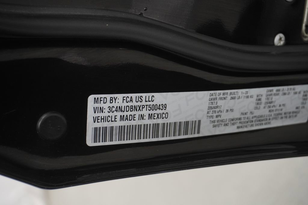 Certified 2023 Jeep Compass Latitude image 52