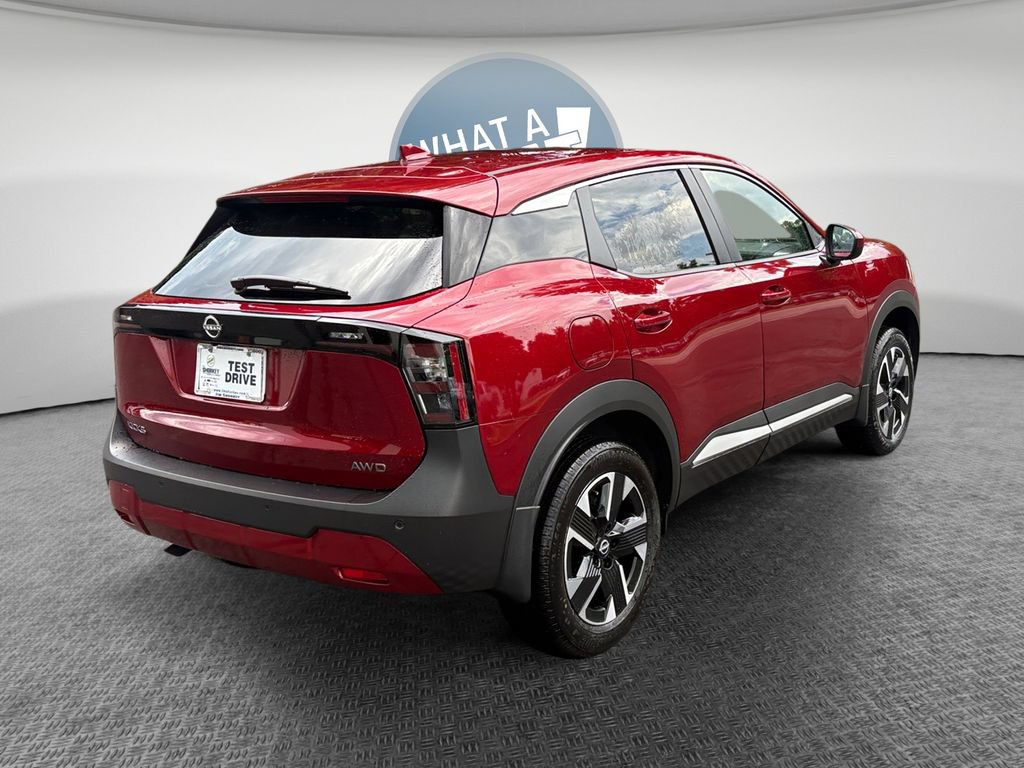 Used 2025 Nissan Kicks SV AWD/4WD image 3