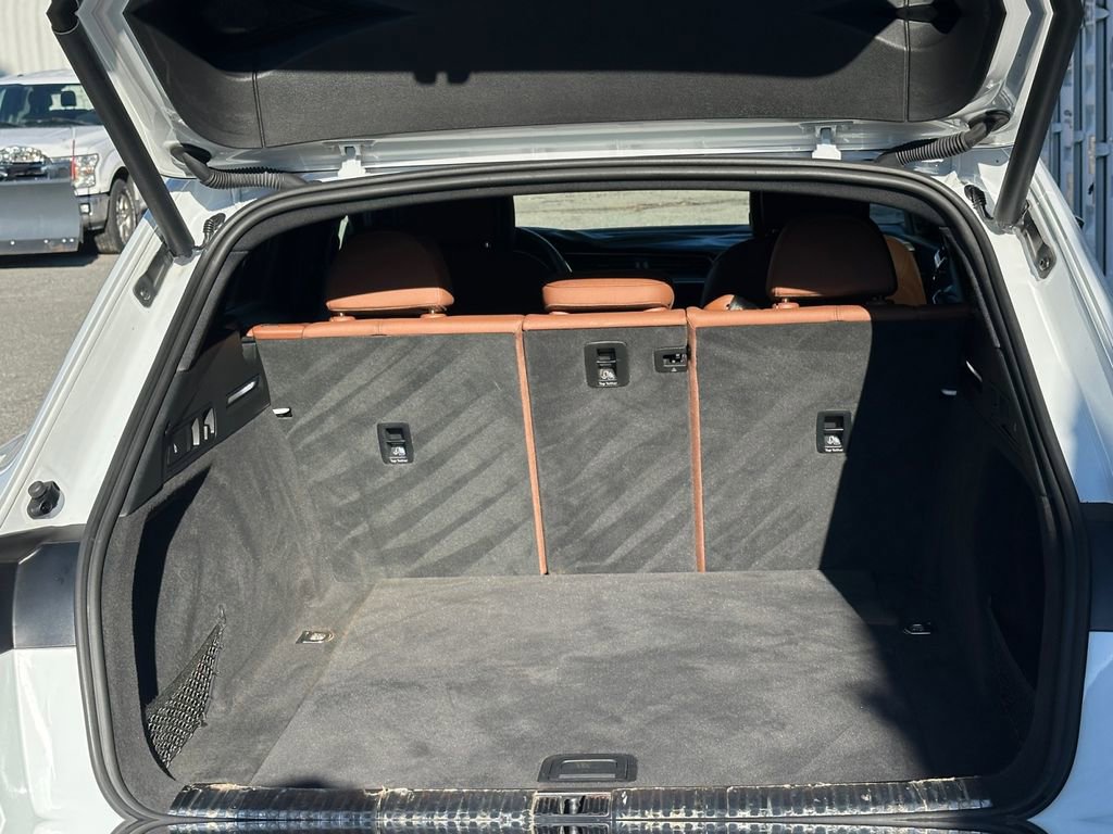 Used 2019 Audi e-tron Premium Plus image 23