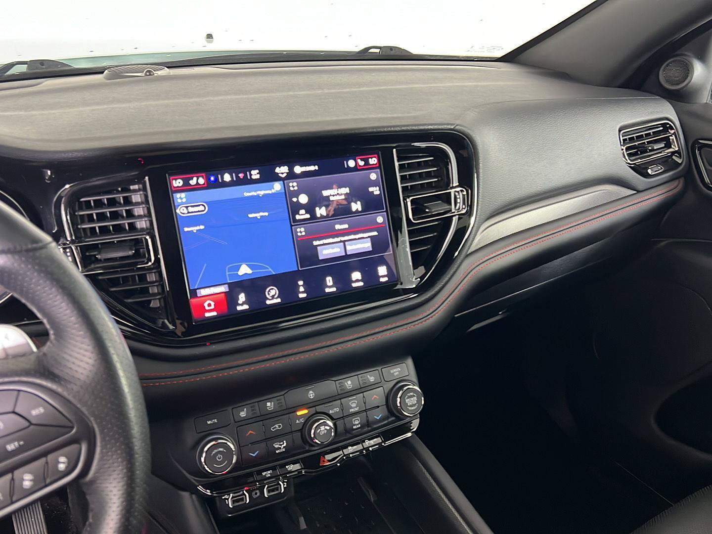 Used 2025 Dodge Durango R/T AWD/4WD image 8