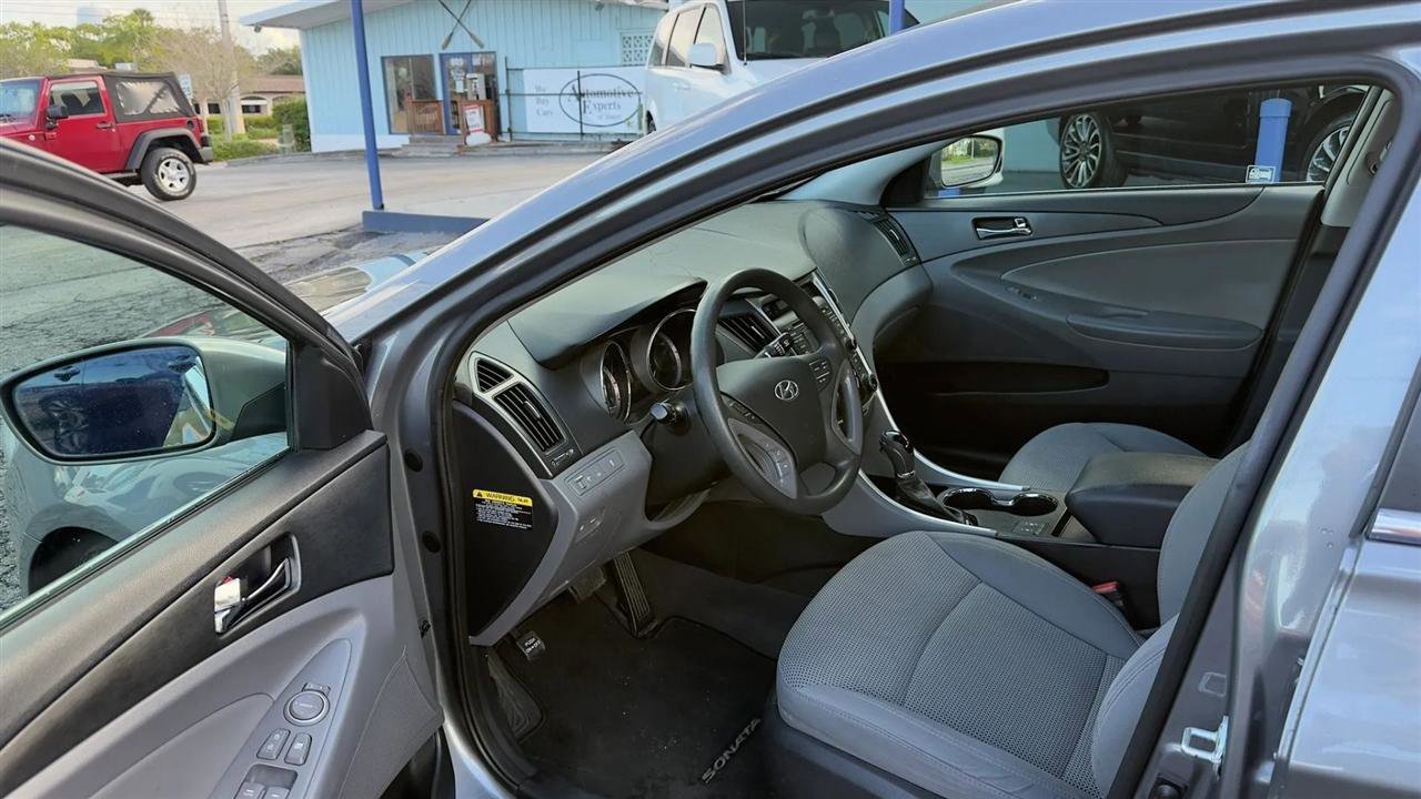 Used 2013 Hyundai Sonata GLS w/ Popular Equipment Pkg image 8