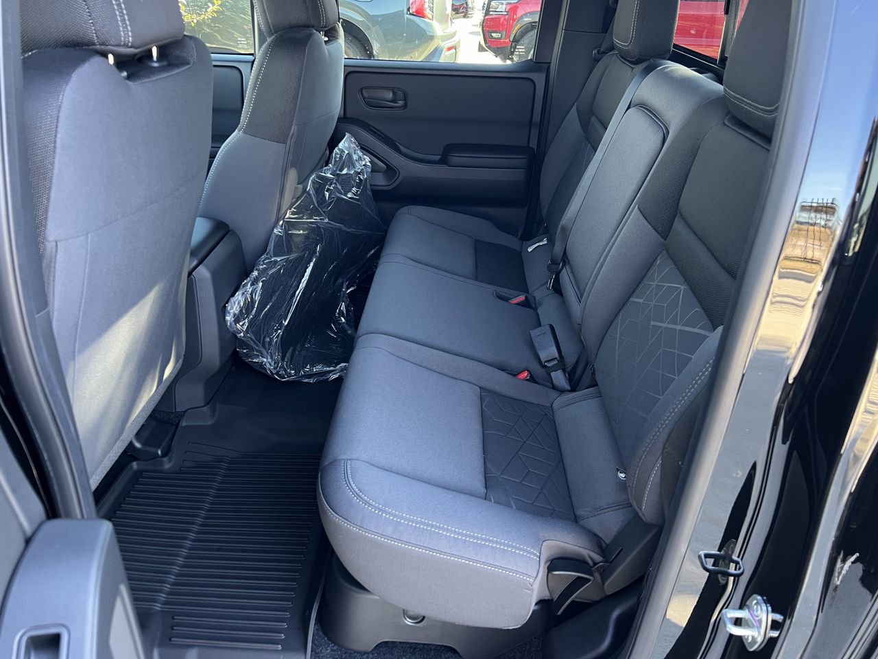 New 2026 Nissan Frontier SV w/ Tow Package image 15