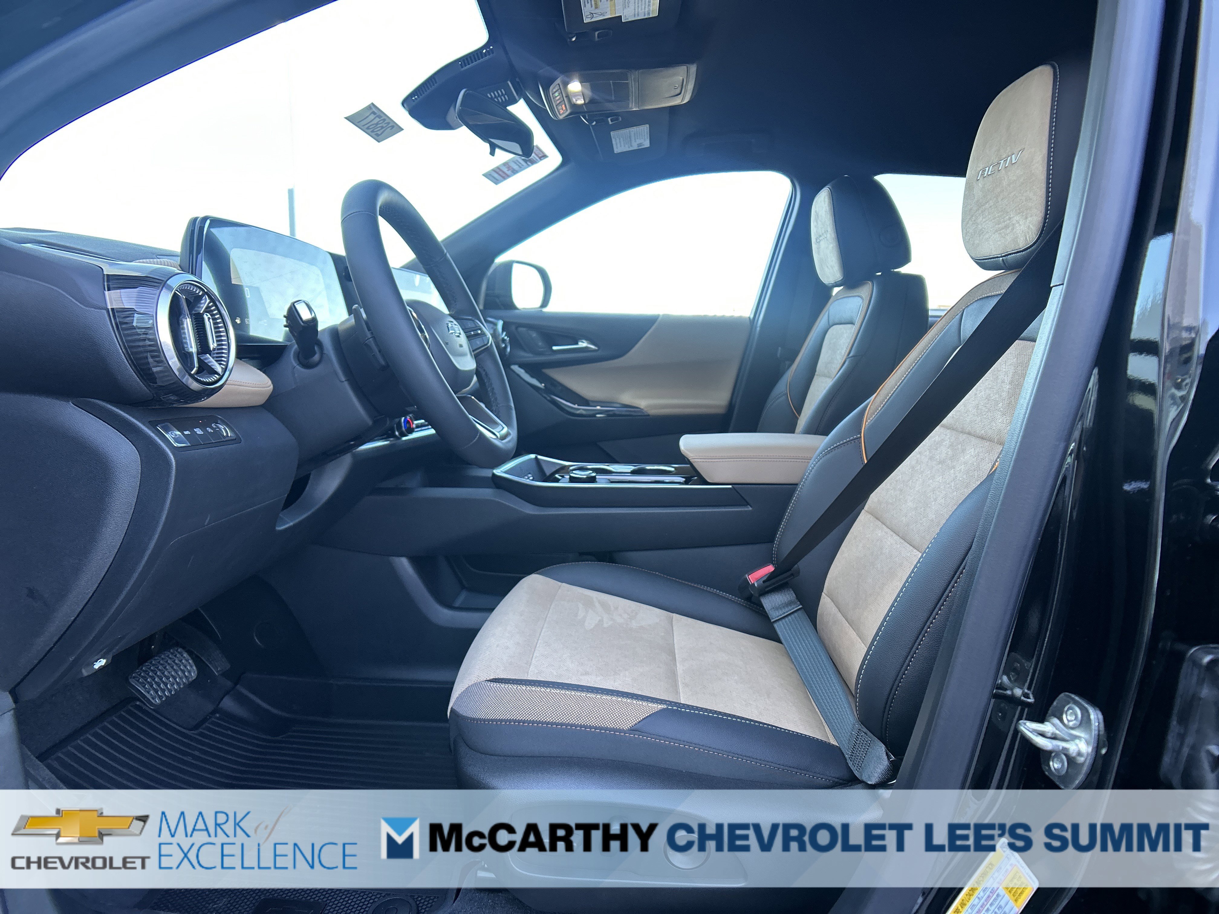 New 2026 Chevrolet Equinox ACTIV w/ LPO, Floor Liner Package image 17