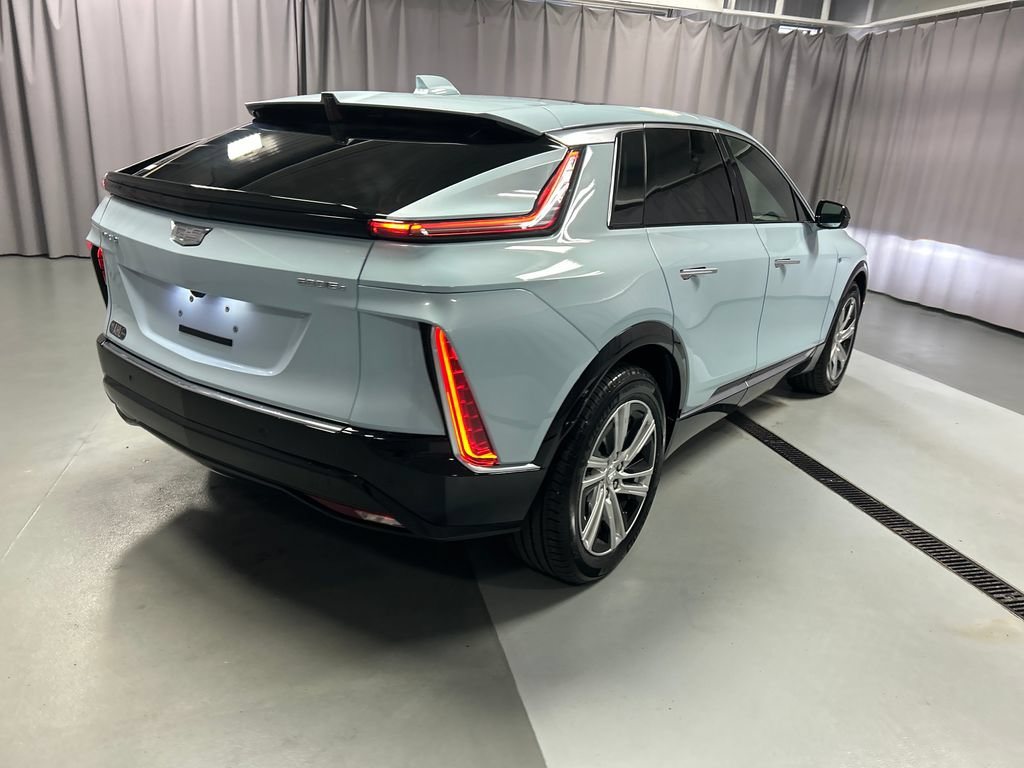 Used 2024 Cadillac Lyriq Tech AWD/4WD image 7