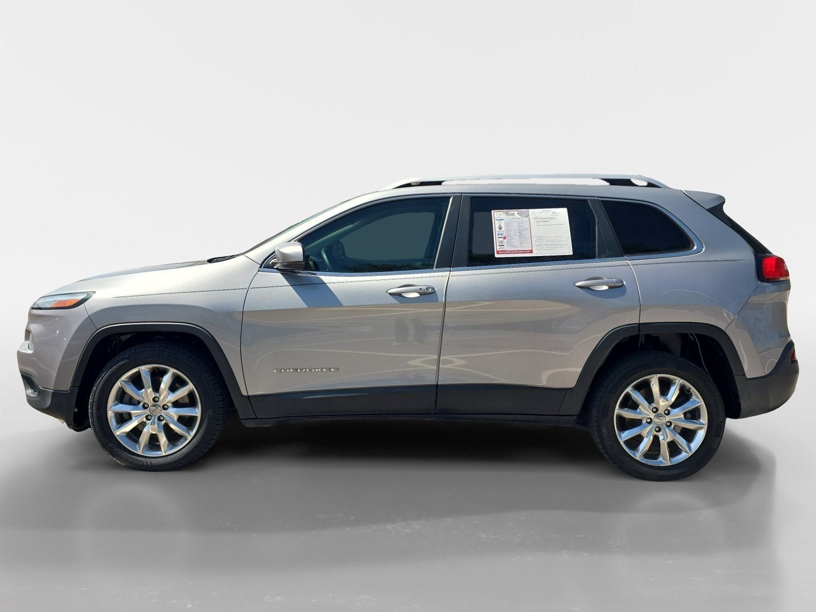 Used 2014 Jeep Cherokee Limited w/ Luxury Group FWD image 2