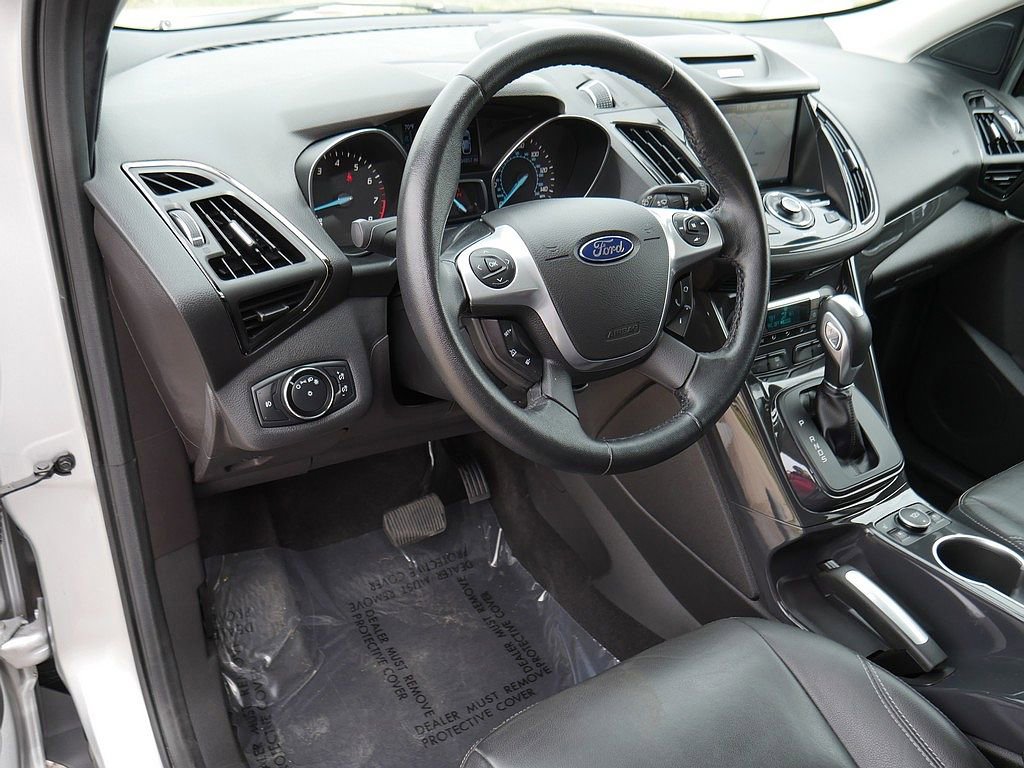 Used 2014 Ford Escape Titanium FWD image 11