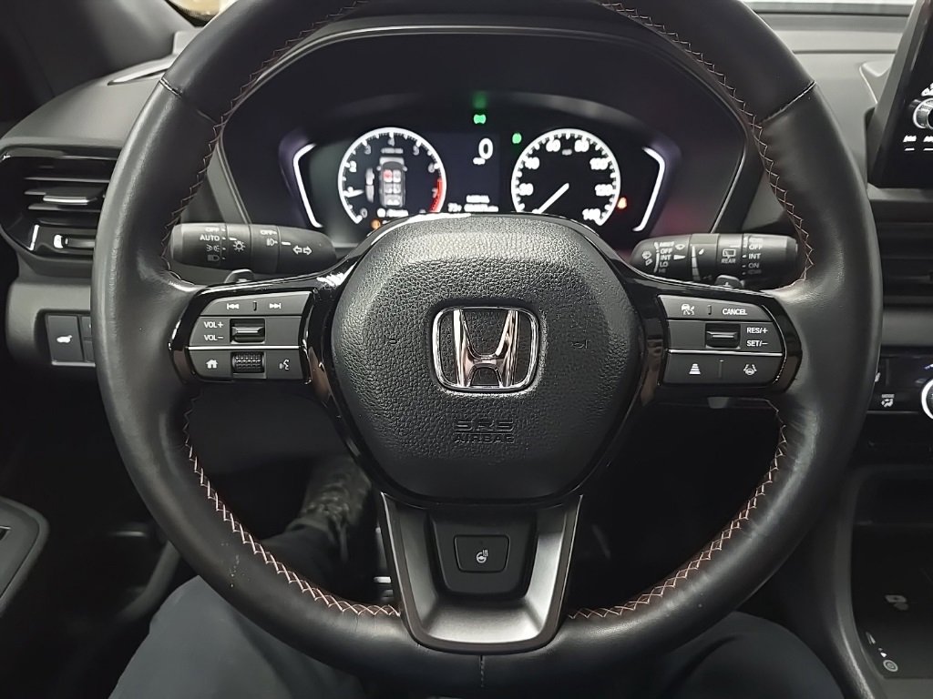 Used 2023 Honda Pilot TrailSport image 19