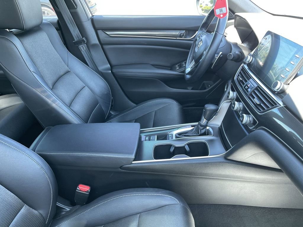 Used 2019 Honda Accord Sport image 11