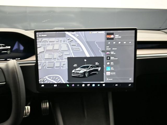 Used 2022 Tesla Model S image 16