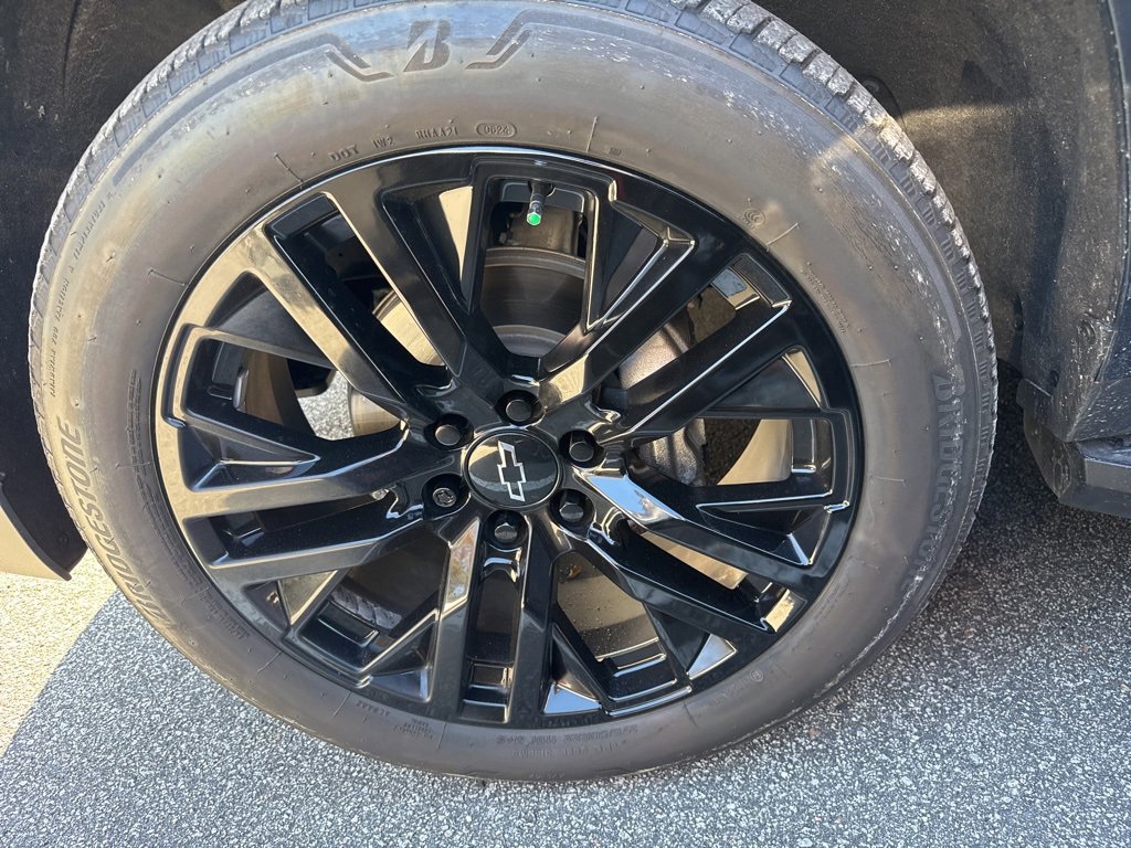 Used 2022 Chevrolet Tahoe LT w/ LT Signature Package image 5