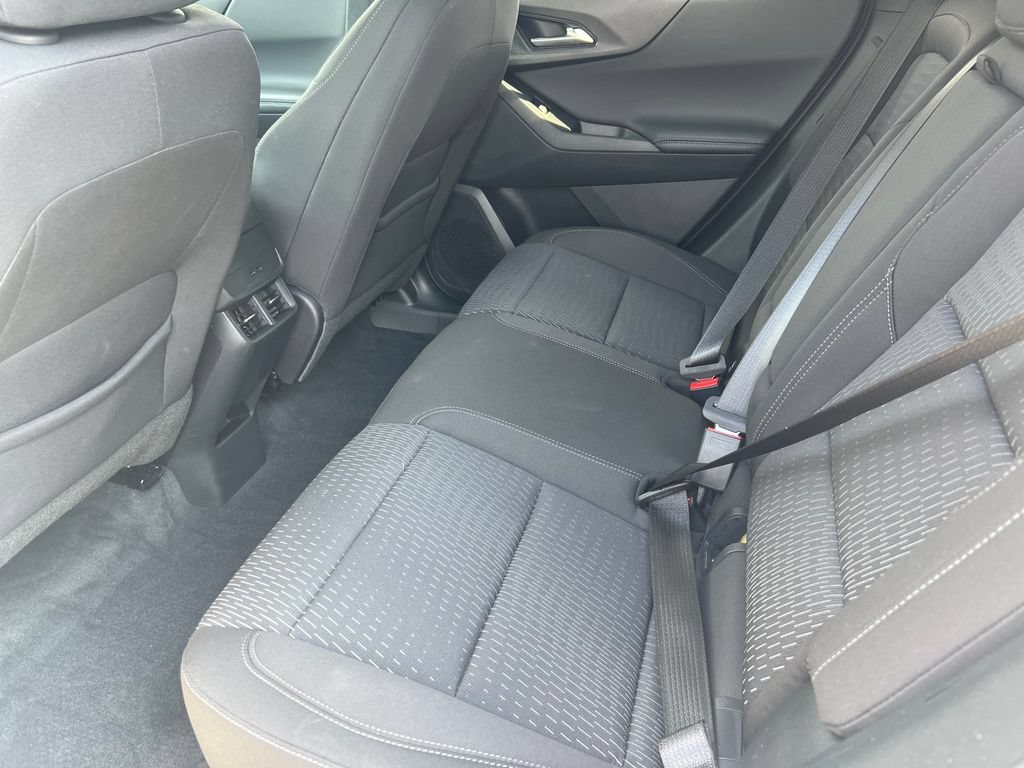 Used 2026 Chevrolet Equinox LT AWD/4WD image 12