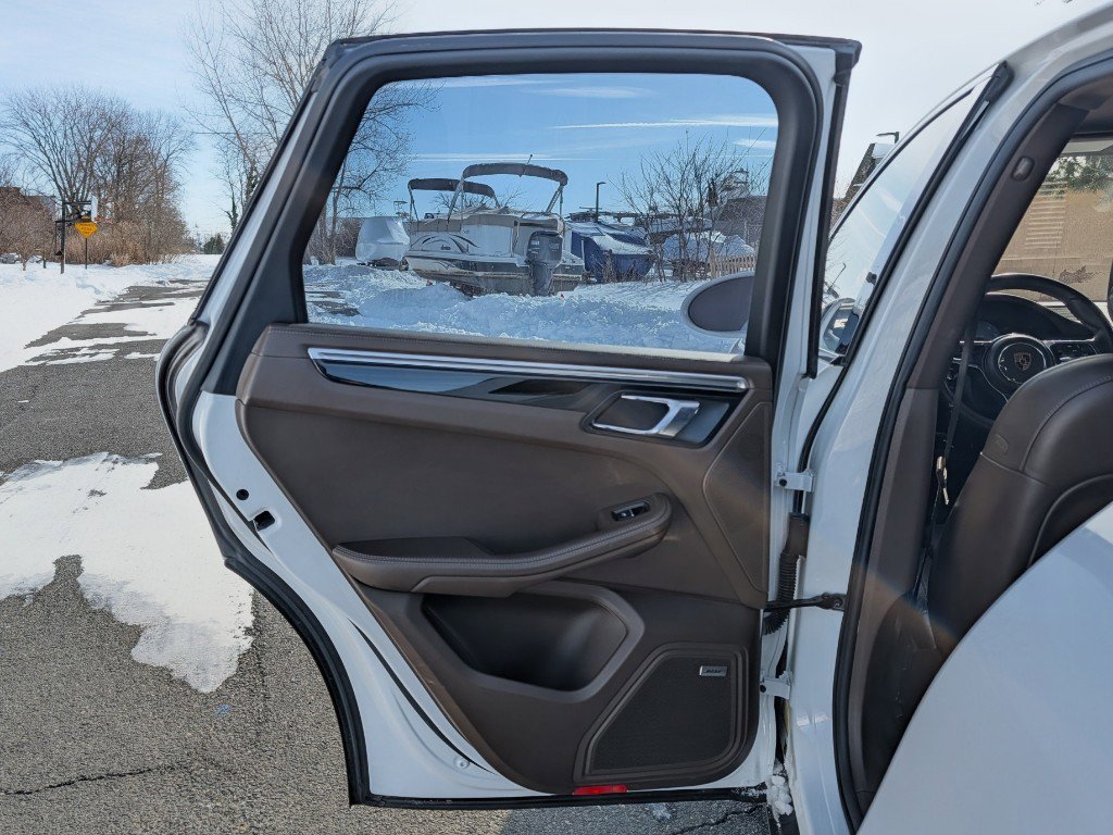 Used 2018 Porsche Macan S AWD/4WD image 13