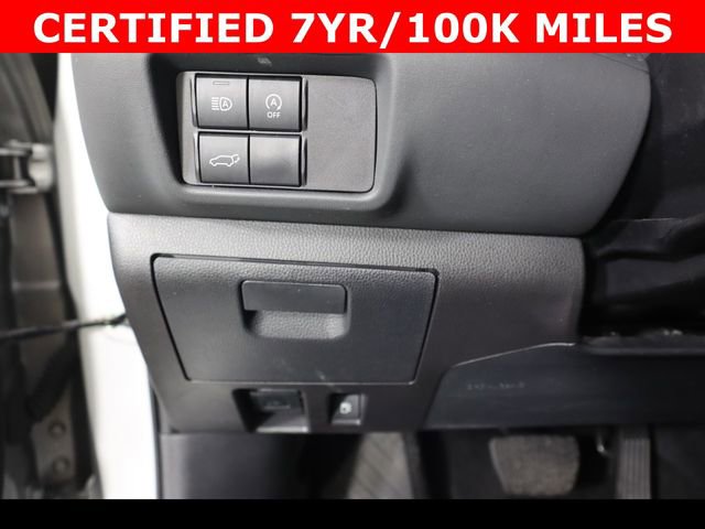 Used 2024 Toyota Highlander LE image 20
