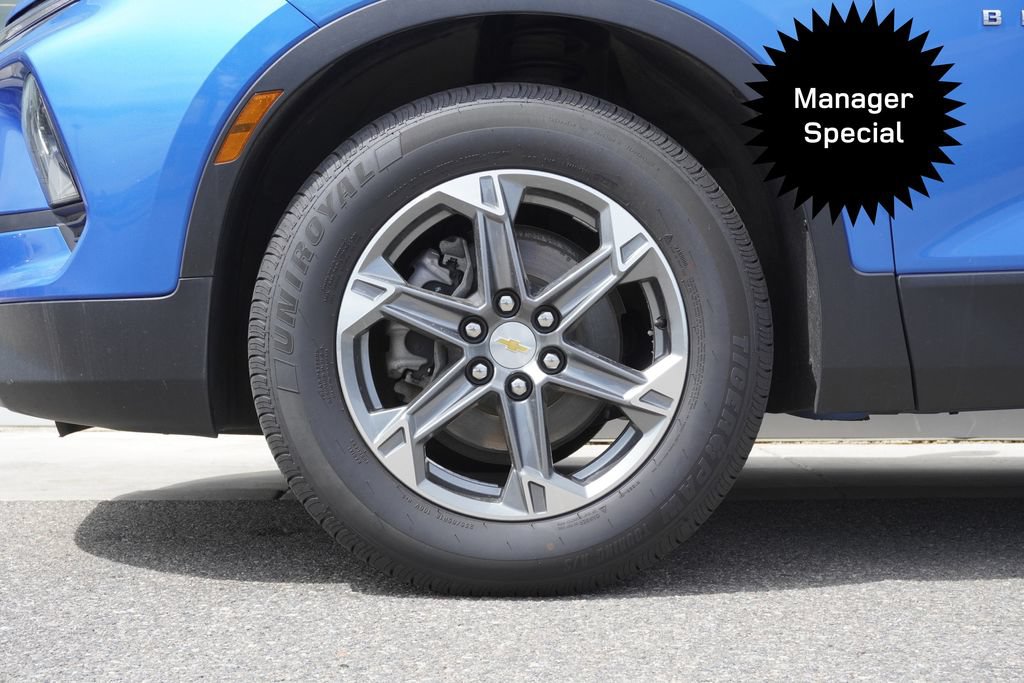 Used 2024 Chevrolet Blazer LT AWD/4WD image 34