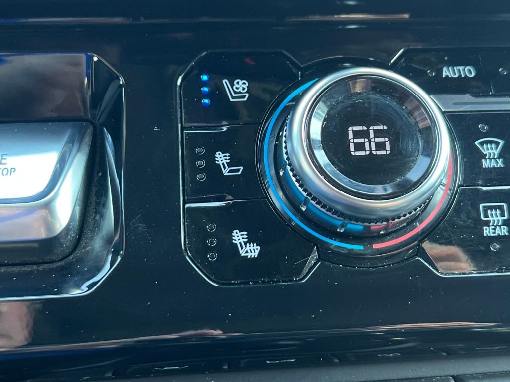 Used 2023 GMC Sierra 1500 AT4 image 29