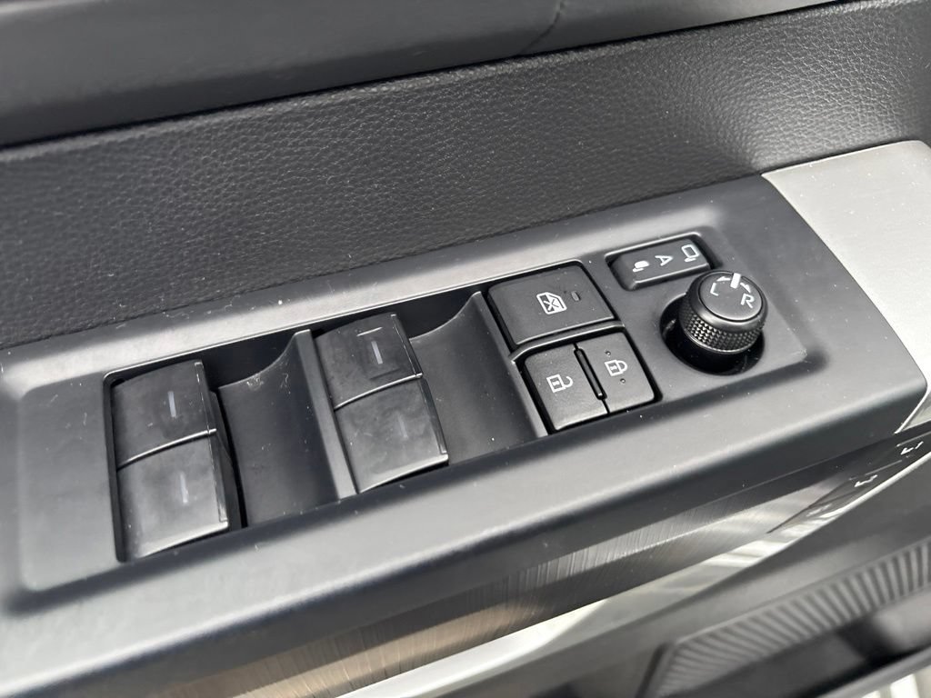 Used 2025 Toyota Tundra Platinum AWD/4WD image 15