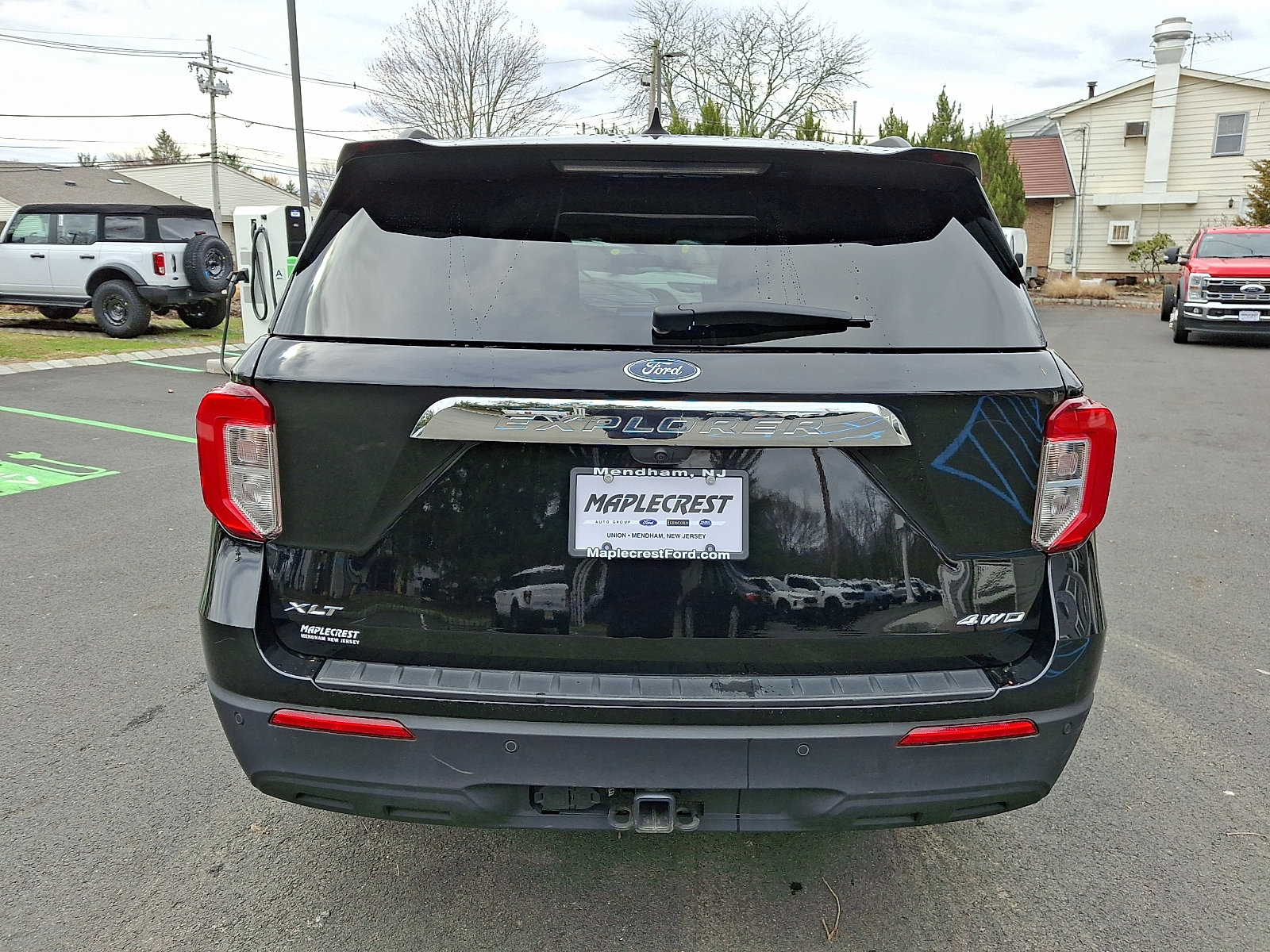 Used 2023 Ford Explorer XLT w/ Class IV Trailer Tow Package image 6