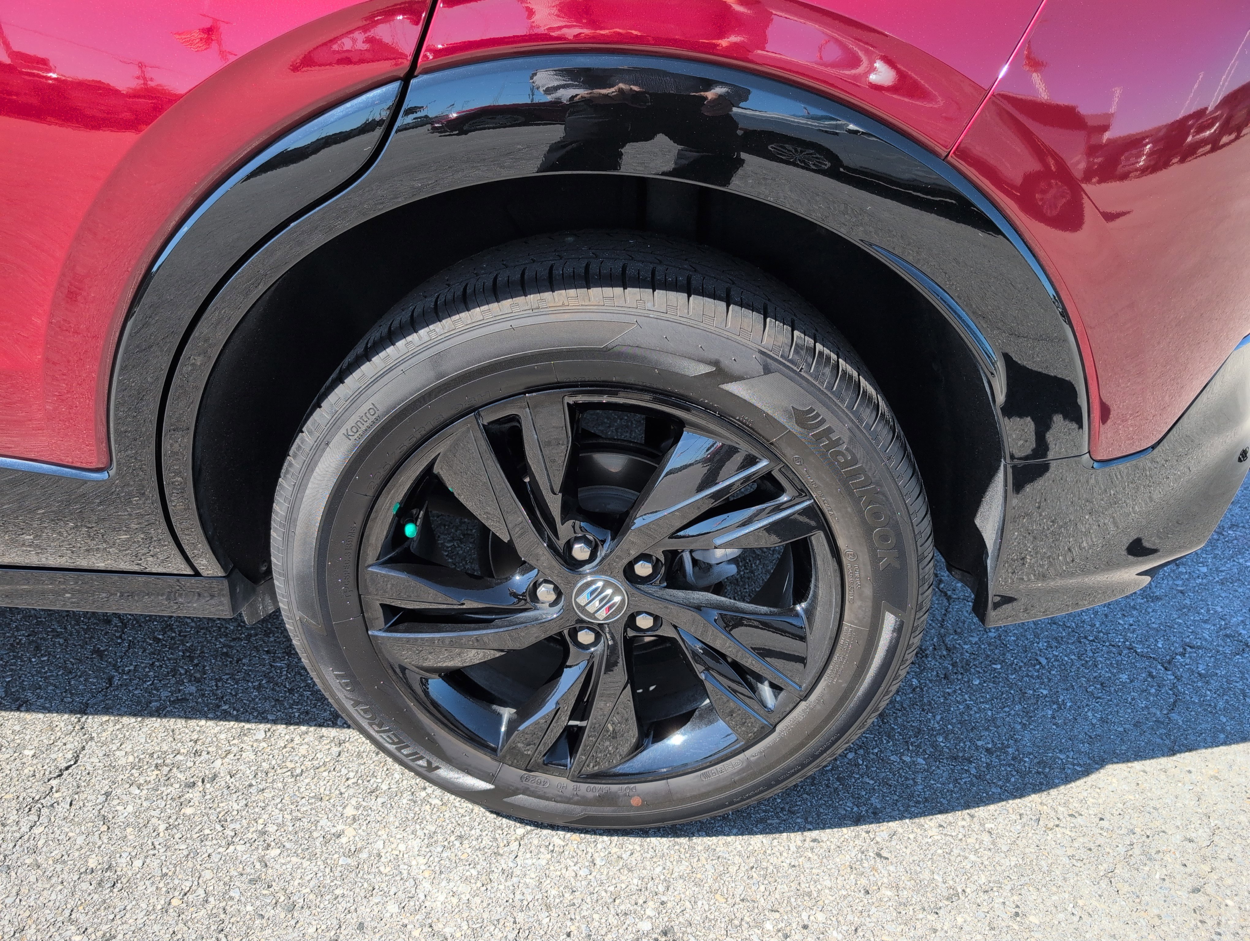 Used 2024 Buick Encore GX Sport Touring image 4