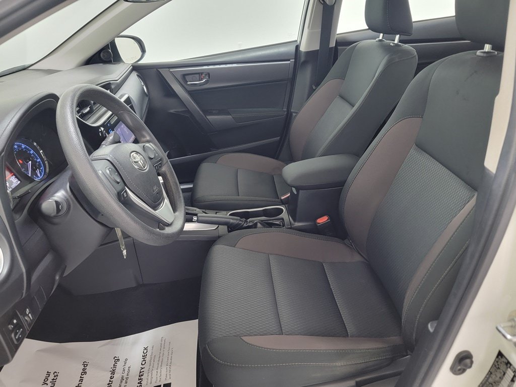 Used 2019 Toyota Corolla LE FWD image 14