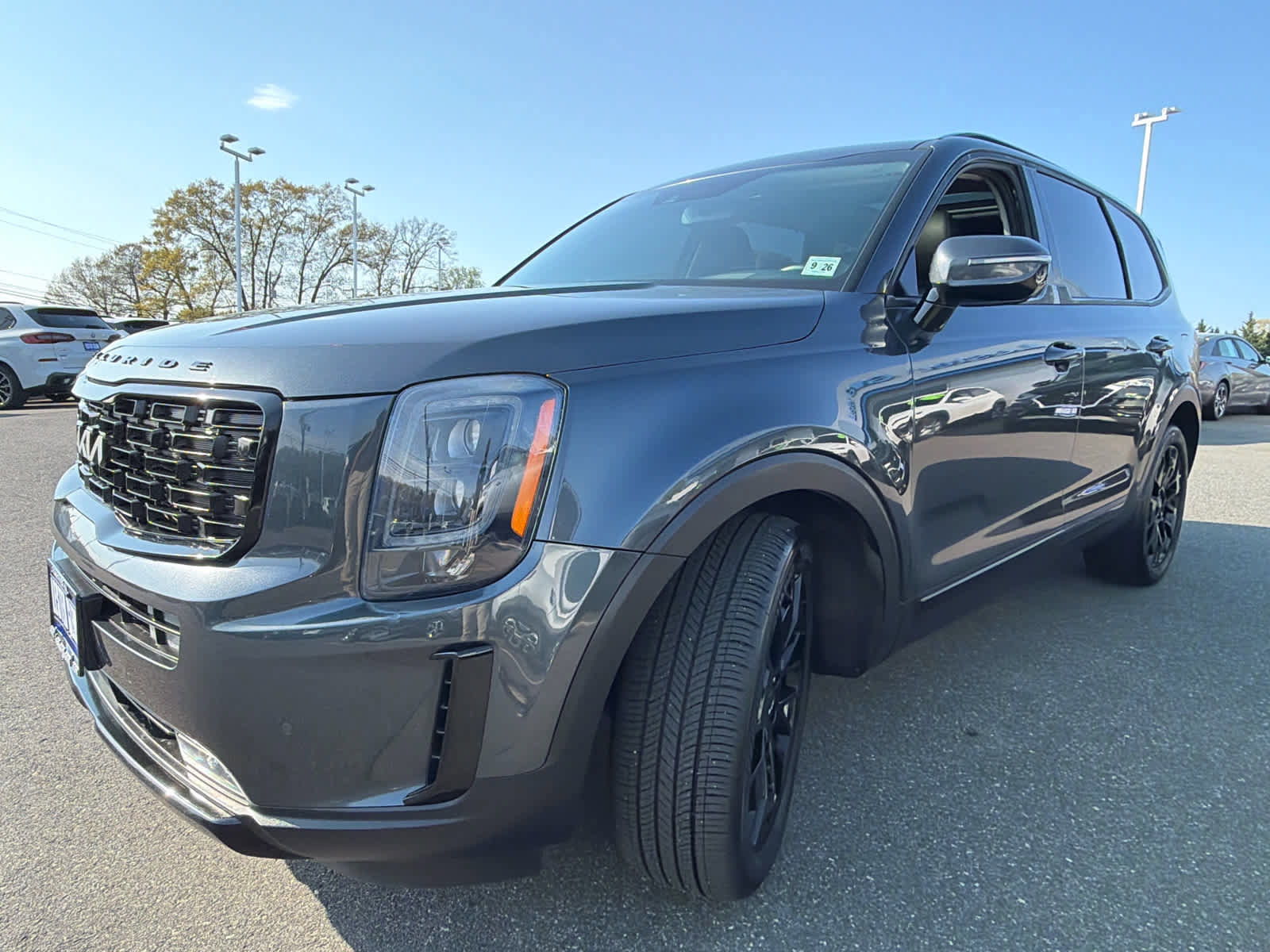 Used 2022 Kia Telluride SX w/ SX Prestige Package AWD/4WD image 5