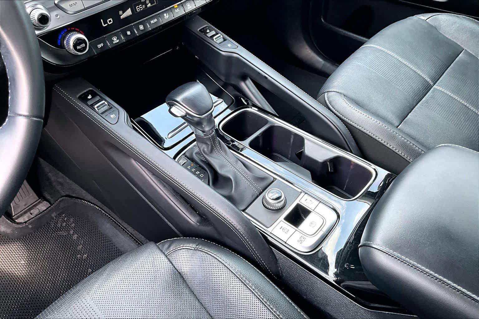 Used 2021 Kia Telluride EX w/ EX Premium Package FWD image 17