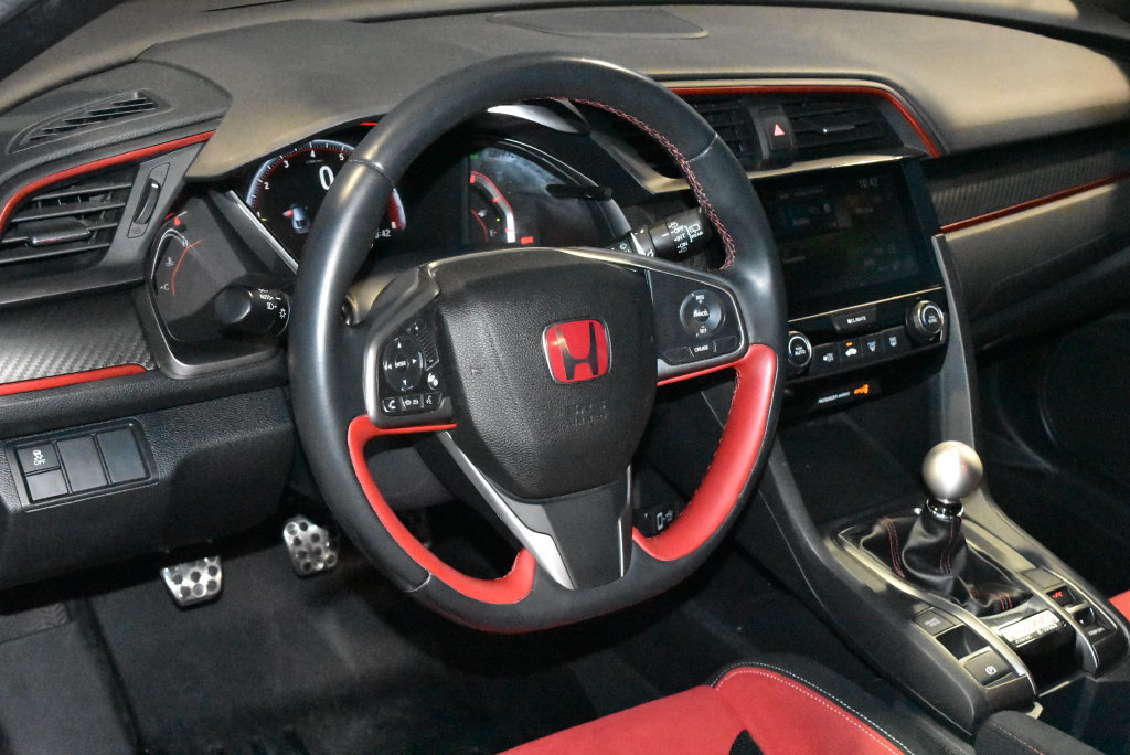 Used 2018 Honda Civic Type R image 2