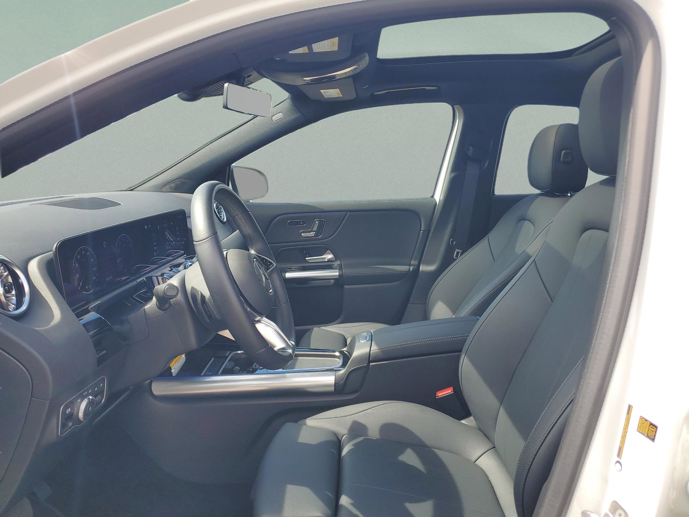 Certified 2025 Mercedes-Benz GLA 250 image 22