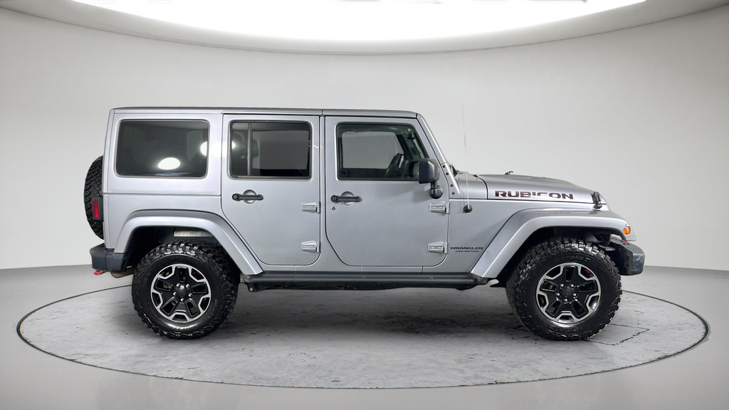 Used 2016 Jeep Wrangler Unlimited Rubicon AWD/4WD image 2