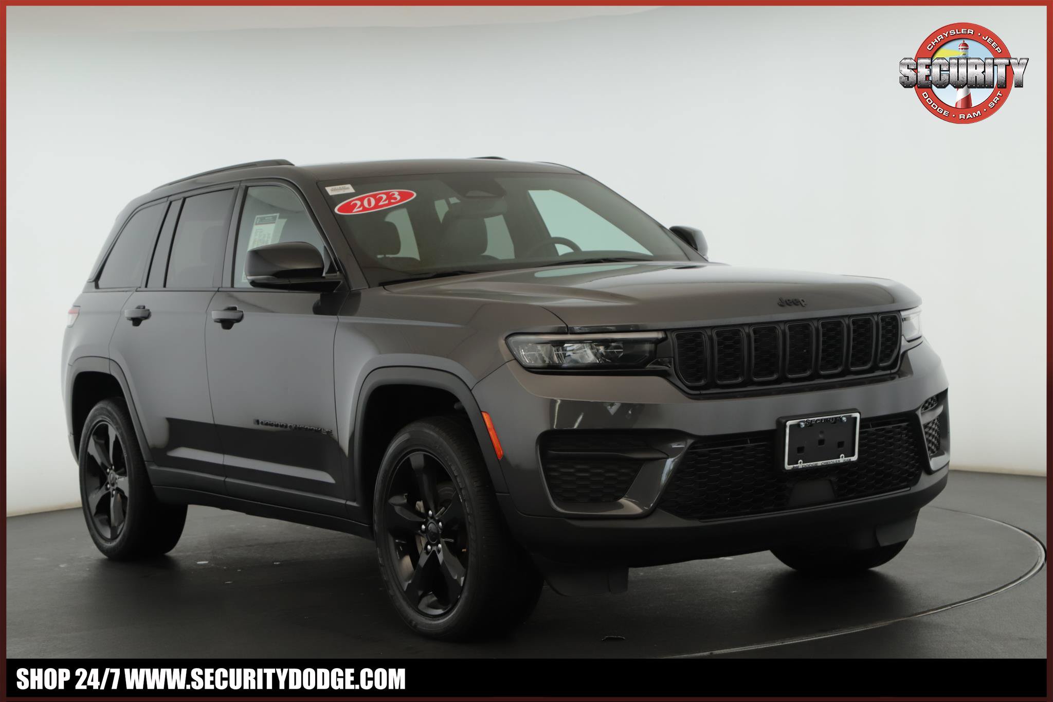Used 2023 Jeep Grand Cherokee Altitude