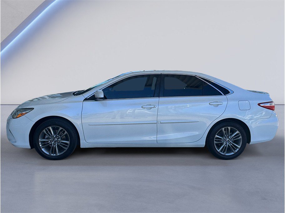 Used 2016 Toyota Camry SE w/ Protection Package (Q2) FWD image 3