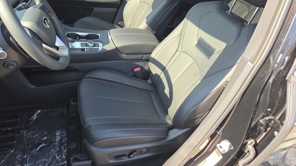 New 2026 INFINITI QX60 Luxe image 35
