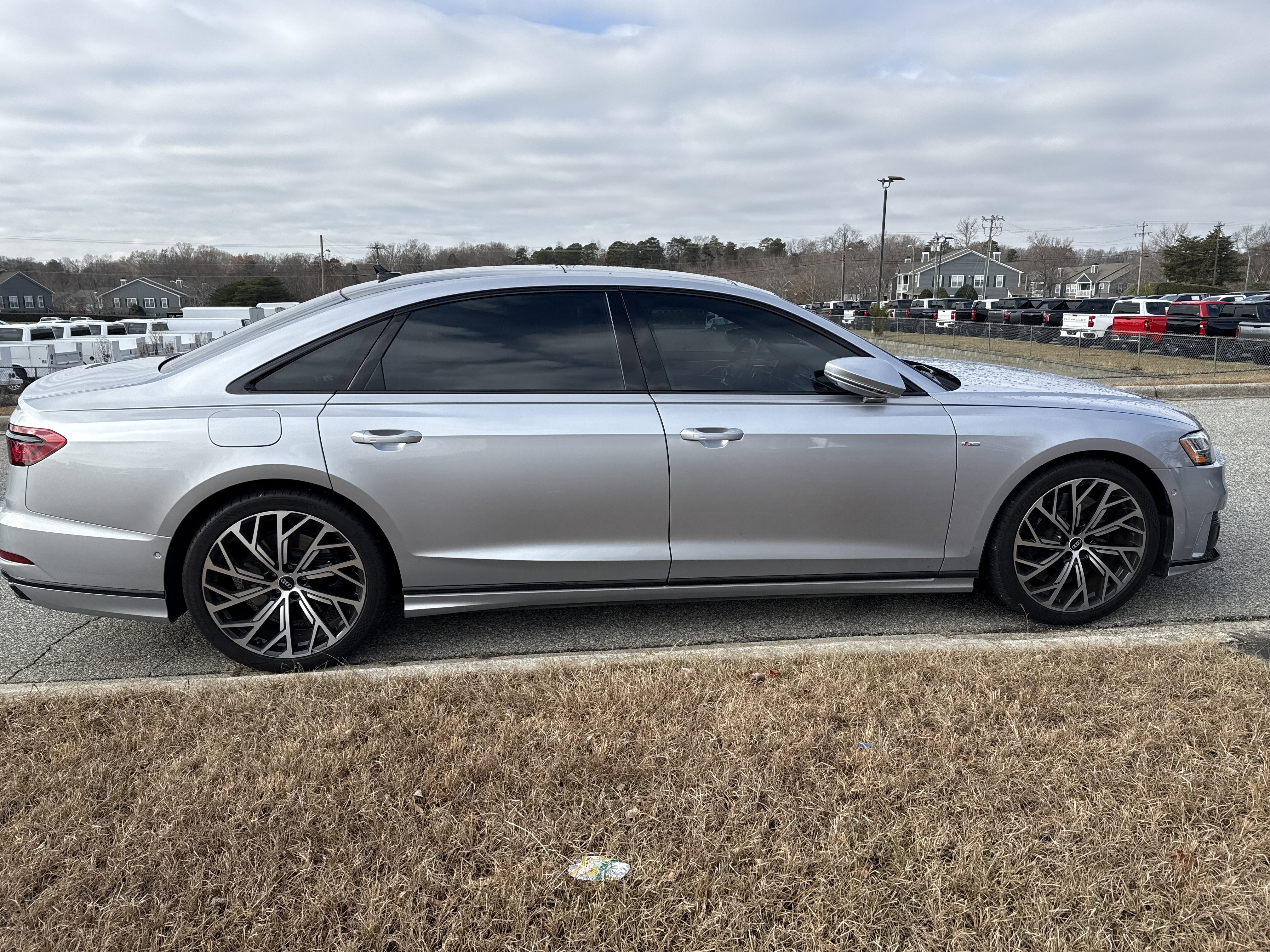 Used 2021 Audi A8 L 4.0T w/ Executive Plus Package image 11